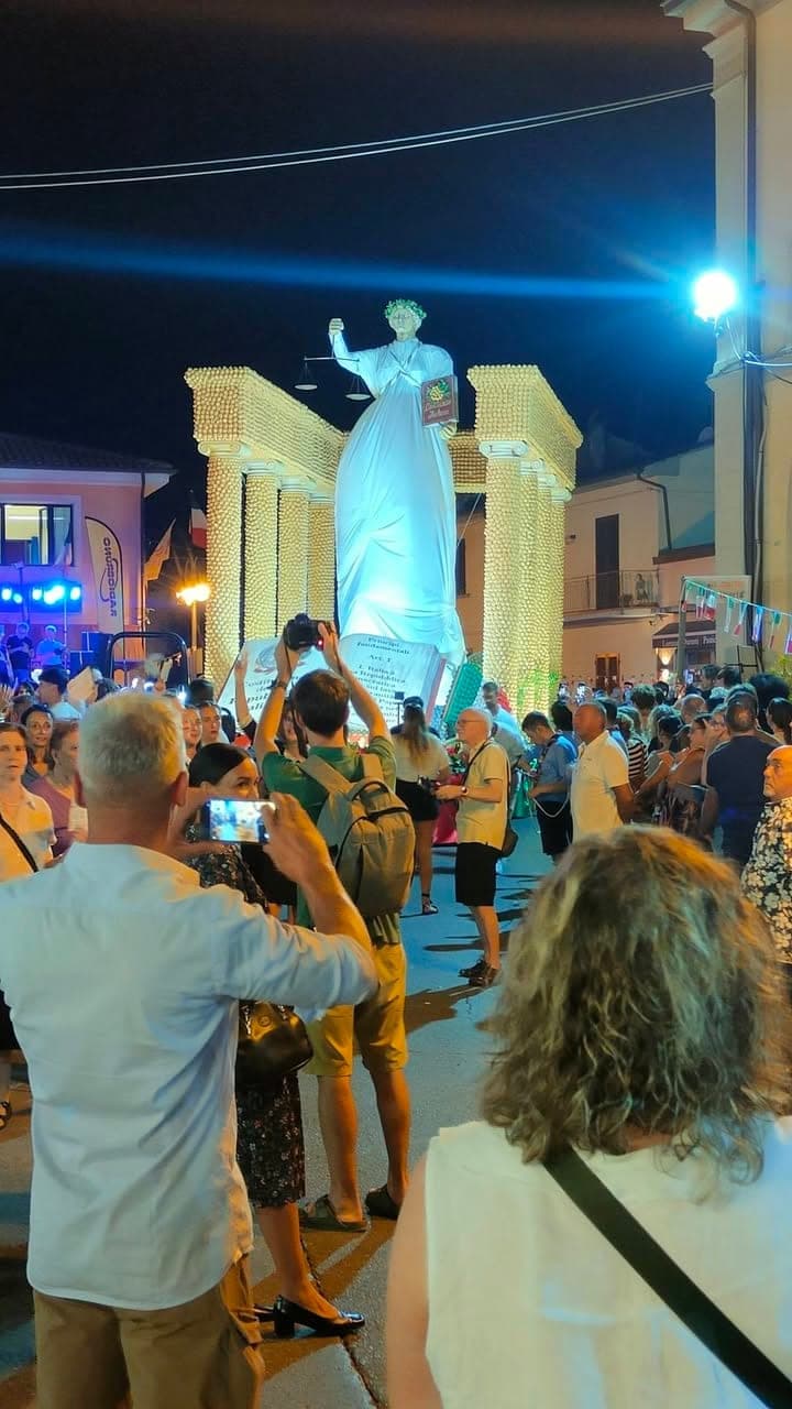 Il Dolcione di Orentano: Arte e Tradizione