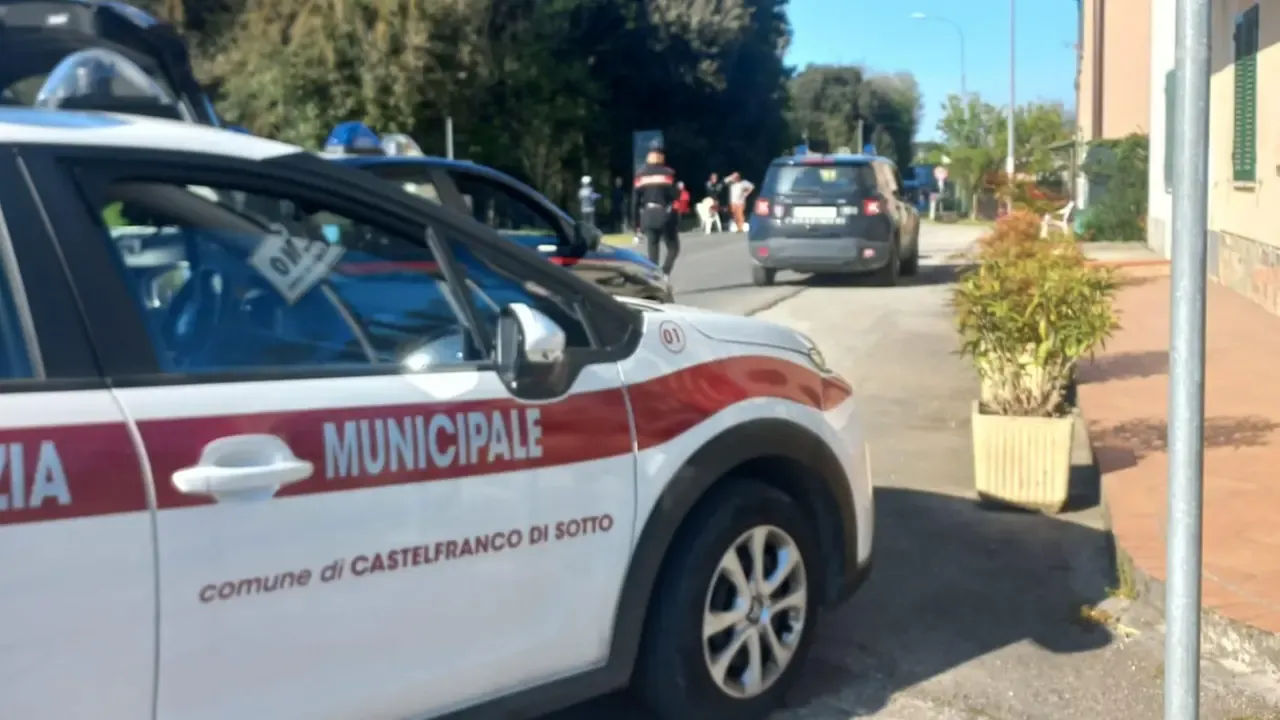 Ciclista 90enne muore travolto da auto pirata: è caccia al conducente